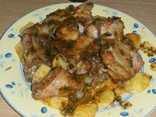 Costilla de cerdo guisada con salsa Chimichurri Costilla de cerdo guisada con salsa Chimichurri