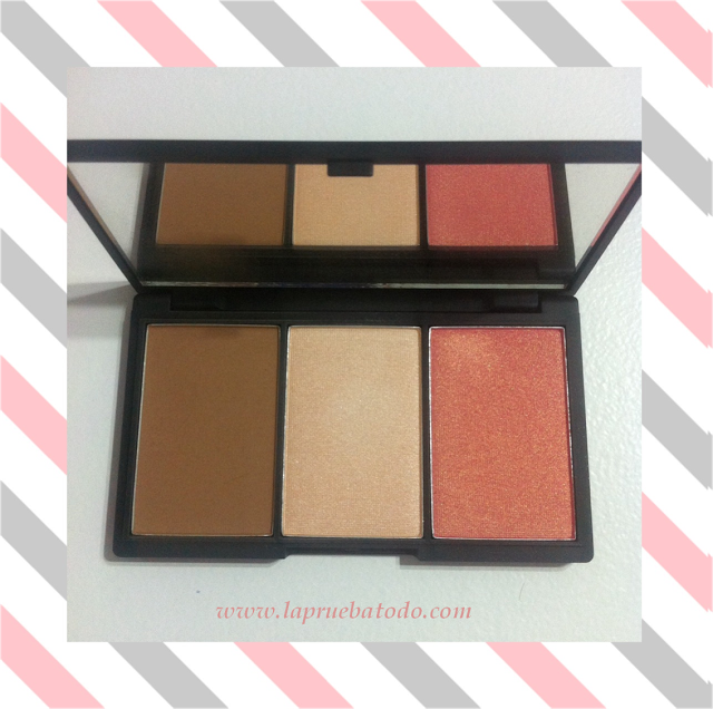 Contouring and blush palette de Sleek (tono Light) Contouring and blush palette de Sleek (tono Light)