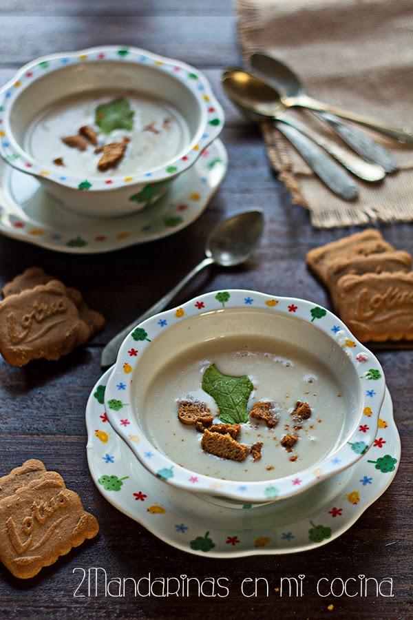 Postre de leche de almendra con galletas caramelizadas de Lotus y DEGUSTABOX