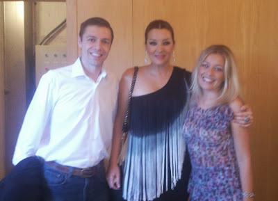 DE ESCENARIO EN ESCENARIO DE ESCENARIO EN ESCENARIO