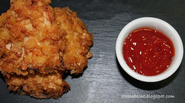 Pollo empanado con papas Pollo empanado con papas