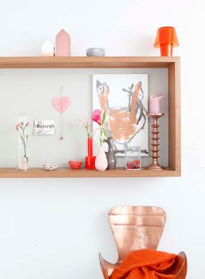 Notas de color rojo, naranja y rosa Notas de color rojo, naranja y rosa