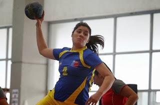 MAGALLANES REVIVIÓ FRENTE A TARAPACÁ EN EL HÁNDBALL FEMENINO DE LOS JUEGOS DEPORTIVOS NACIONALES MAGALLANES REVIVIÓ FRENTE A TARAPACÁ EN EL HÁNDBALL FEMENINO DE LOS JUEGOS DEPORTIVOS NACIONALES