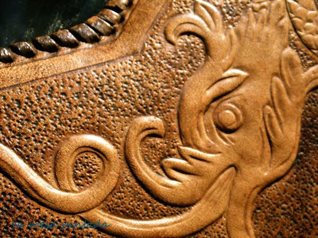 MACRO DEL DÍA - Historia de un espejo MACRO DEL DÍA - Historia de un espejo
