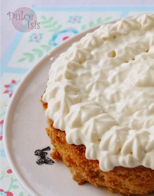 Tres Leches de Lúcuma (con Bizcochuelo básico paso a paso) Tres Leches de Lúcuma (con Bizcochuelo básico paso a paso)