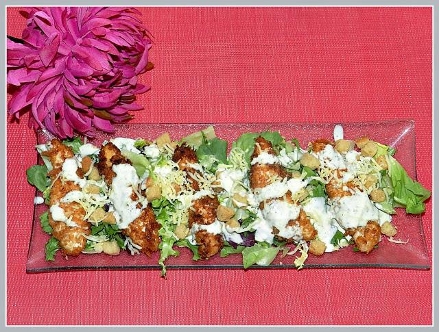 Ensalada César con pollo panko Ensalada César con pollo panko