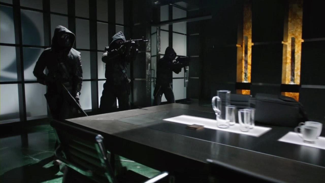 Review: Arrow S02 E01 - City Of Heroes