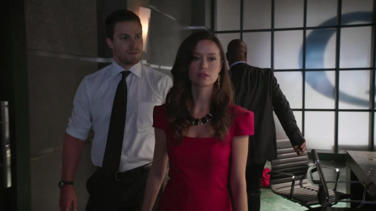 Review: Arrow S02 E01 - City Of Heroes