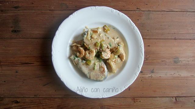 SALMÓN EN SALSA DE GAMBAS SALMÓN EN SALSA DE GAMBAS