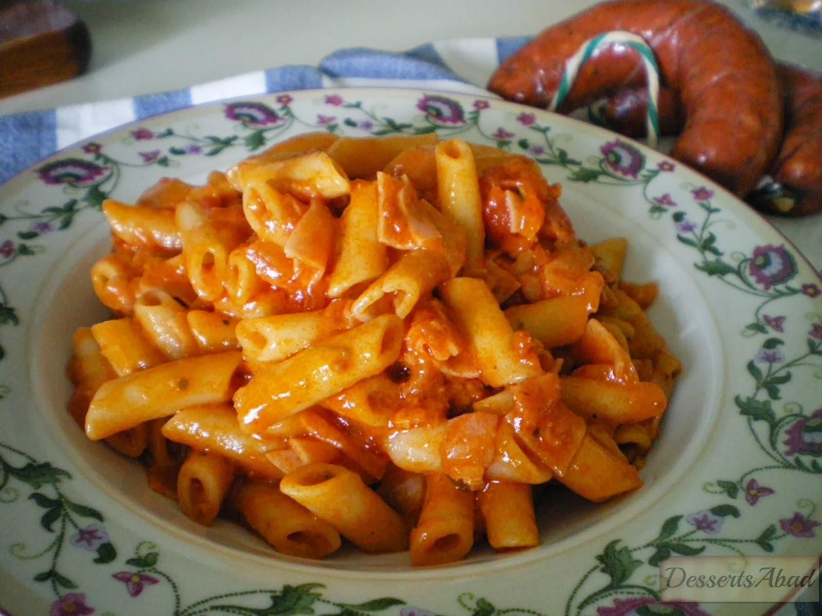 Macarrones con jamón y chorizo Macarrones con jamón y chorizo