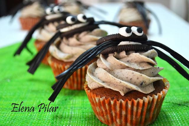 Cupcakes-Araña para Halloween (o Cupcakes de Oreo para cualquier día del año)