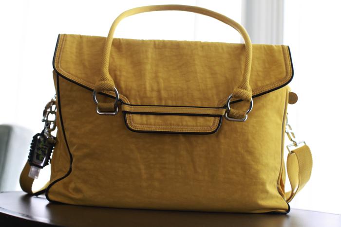 Como viajar con estilo y el bolso perfecto!- Kipling Super City Bag