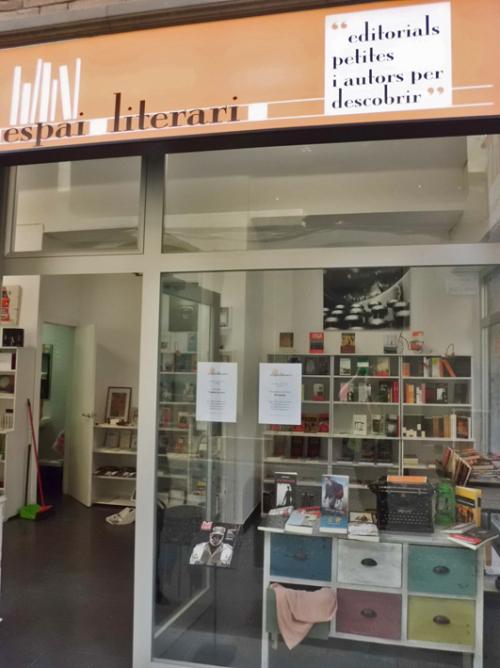 Una isla donde descubrir pequeños tesoros Espai Literari