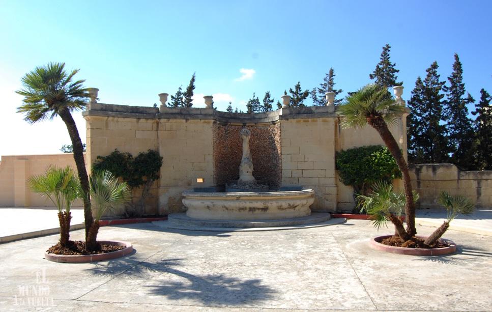 Visita al Jardín Botánico Argotti en Floriana Fuente jardín botánico Floriana