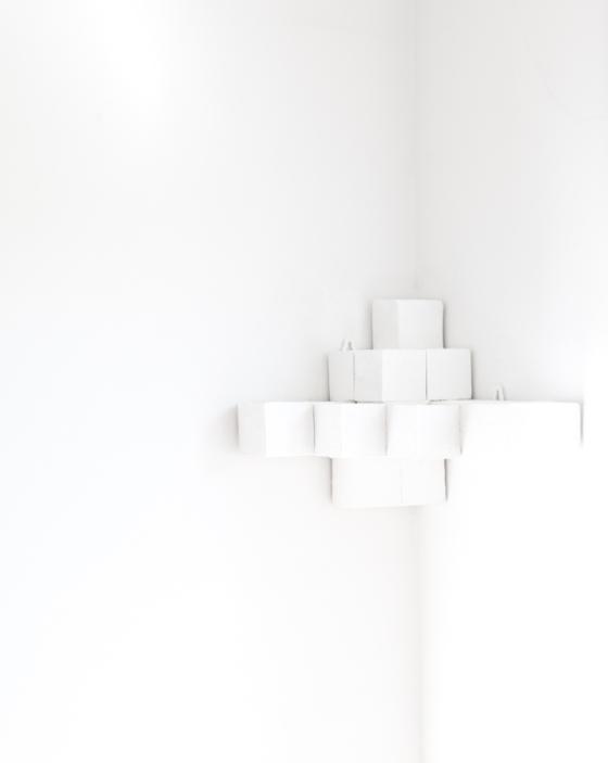 DIY estantería minimalista de cubos diy-estanteria-03