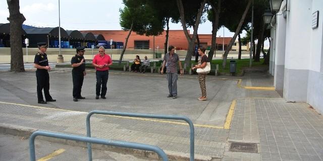 Almassora habilita una rampa en el cementerio para facilitar el acceso a los vecinos Rampa para minusválidos en el cementerio municipal de Almassora.