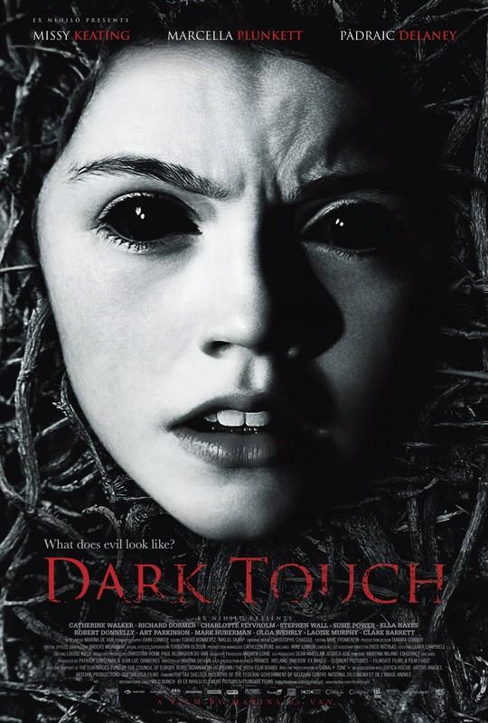 Sitges 2013, Minicríticas DIA 7:  “Dark Touch”, “Raze”, “Shield of Straw” y “Hooked Up”.