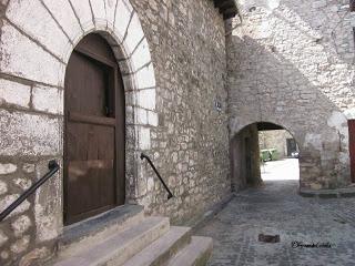 Vistas de Hecho, Pirineo aragonés, Polidas chamineras Vistas de Hecho, Pirineo aragonés, Polidas chamineras