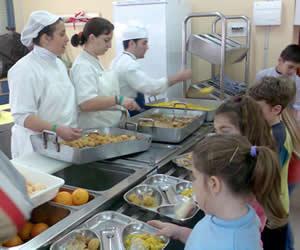 Cláusulas incongruentes y comedores escolares Cláusulas incongruentes y comedores escolares