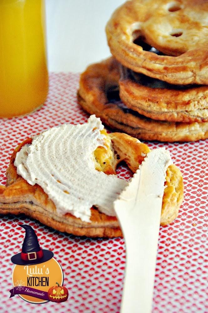 PASTA DE BOCADITOS Y HOJALDRE EN FORMA DE CALABAZA