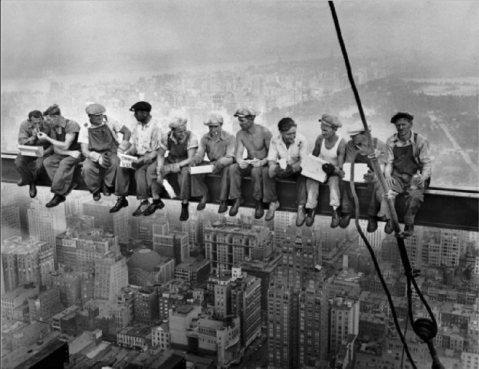 Lunch atop a Skyscraper