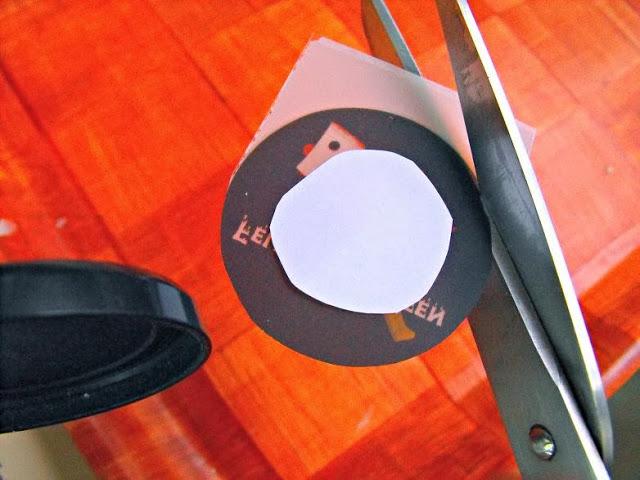 Oreos bañadas en chocolate blanco y decoradas con chocotransfer para Halloween Oreos bañadas en chocolate blanco y decoradas con chocotransfer para Halloween