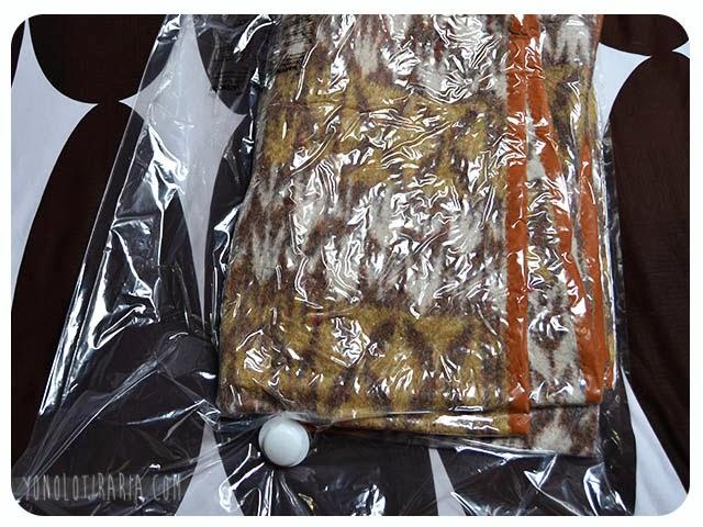 Guardar ropa sin ocupar espacio Guardar ropa sin ocupar espacio