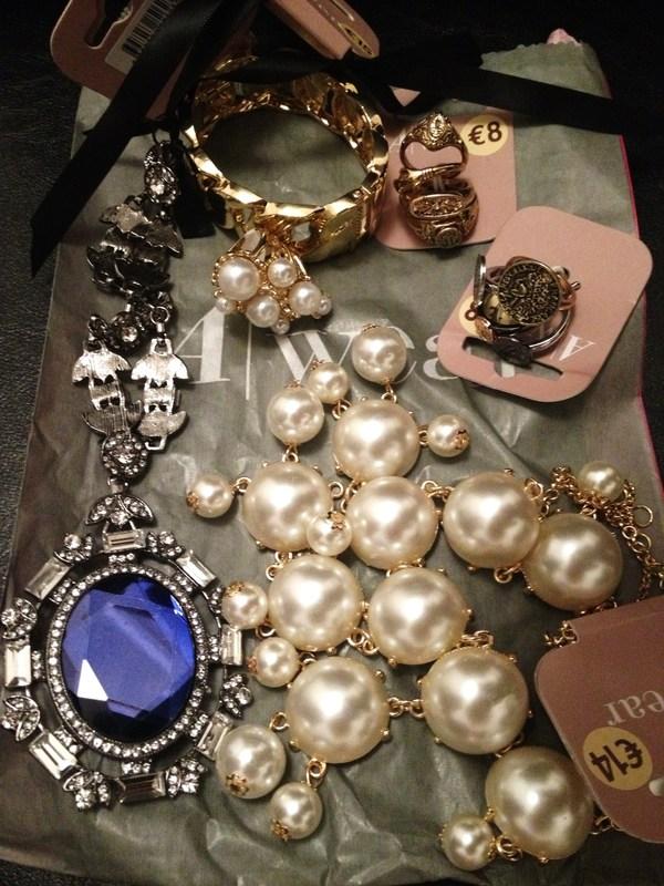 The making of a fashion shoot Image Hosted by ImageShack.us