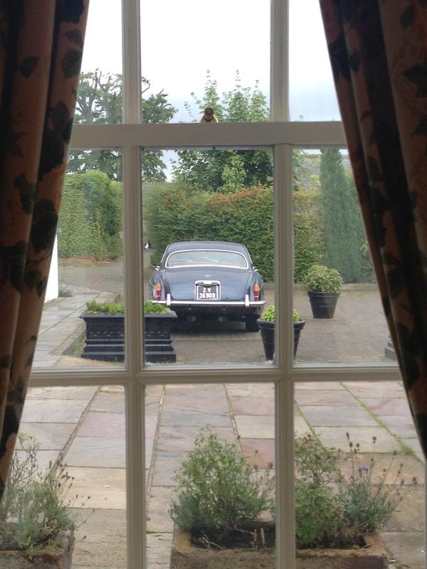 The making of a fashion shoot Image Hosted by ImageShack.us