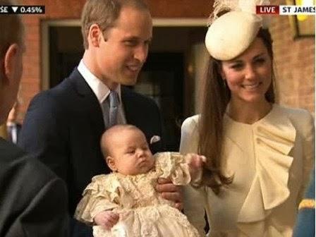 Kate Middleton, de color vainilla y con pillbox hat en el bautizo del príncipe George
