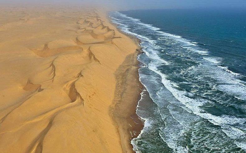 Desierto de Namibia encuentra al mar 3 (FILEminimizer)