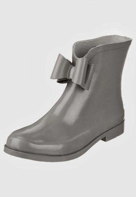 Singing in the rain Singing in the rain