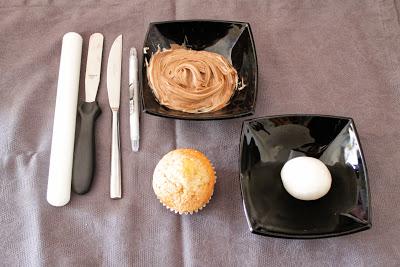 Como hacer un Cupcake Fantasma Como hacer un Cupcake Fantasma