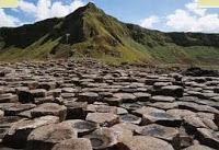 La calzada que vio correr a dos gigantes La calzada que vio correr a dos gigantes