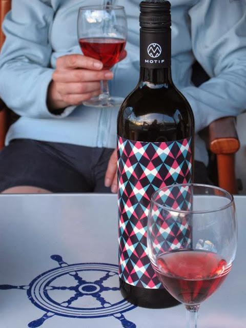 Tendencia en Packaging: Wine Motif y su geometría en estado puro Tendencia en Packaging: Wine Motif y su geometría en estado puro