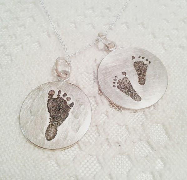 CONVIERTE EN JOYA EL ARTE DE LOS MÁS PEQUEÑOS CONVIERTE EN JOYA EL ARTE DE LOS MÁS PEQUEÑOS