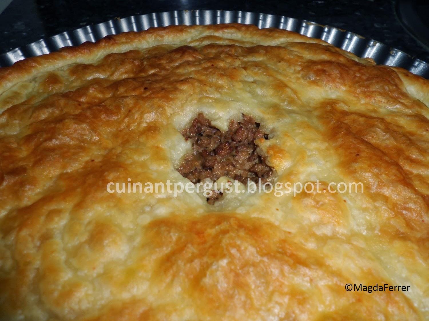 Empanada de carne de la señora Lovett / Mrs. Lovett's Meat Pie Empanada de carne de la señora Lovett / Mrs. Lovett's Meat Pie
