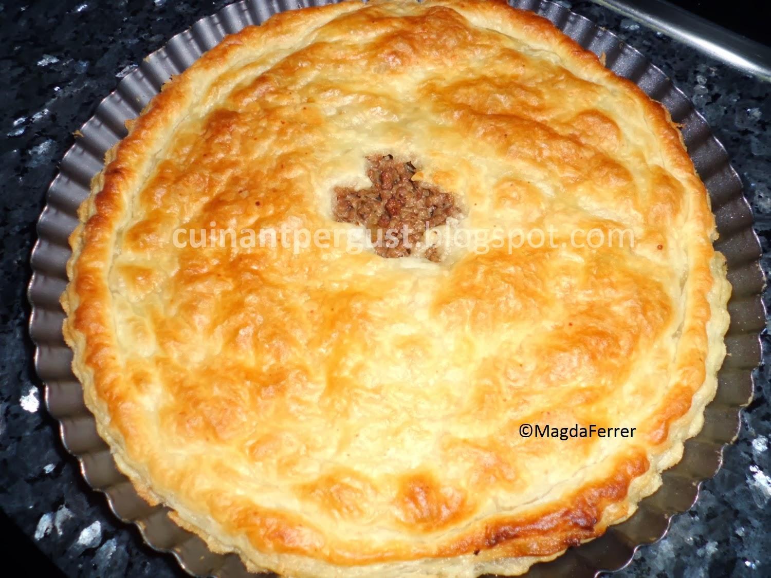 Empanada de carne de la señora Lovett / Mrs. Lovett's Meat Pie Empanada de carne de la señora Lovett / Mrs. Lovett's Meat Pie