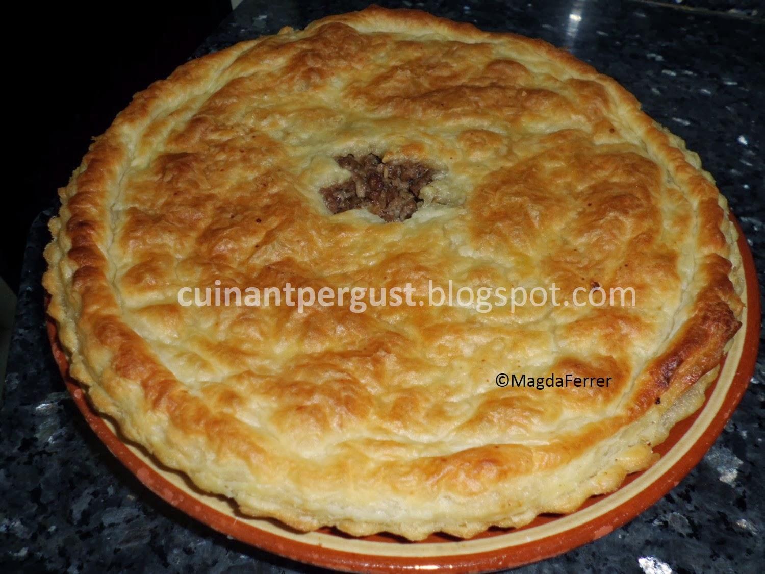 Empanada de carne de la señora Lovett / Mrs. Lovett's Meat Pie Empanada de carne de la señora Lovett / Mrs. Lovett's Meat Pie