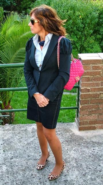 MIS LOOKS - FALDA LÁPIZ VAQUERA Y BLAZIER MIS LOOKS - FALDA LÁPIZ VAQUERA Y BLAZIER