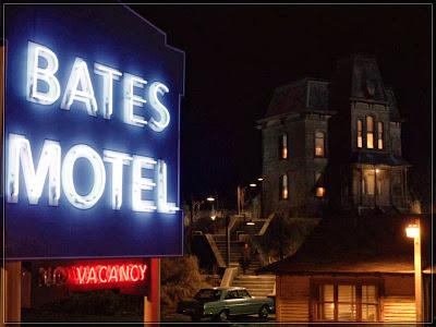 Bates Motel (2013) La serie que retrata la juventud de Norman Bates, el célebre psicópata de Psicosis...