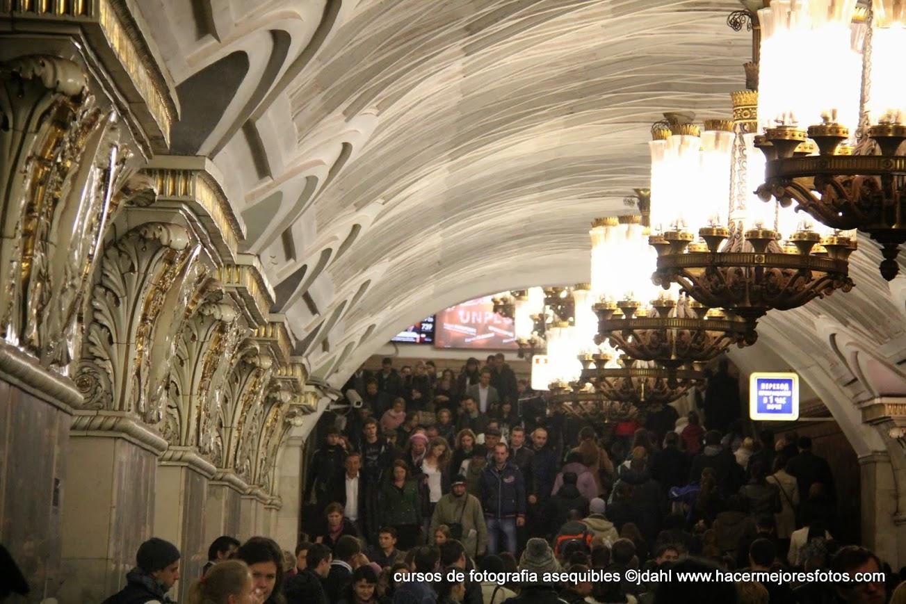 MOSCU Y SUS ESTACIONES DE METRO