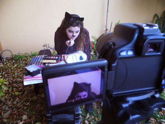 3 MINUTE MAKEUP CHALLENGE Ft. Ash Moscoloni 3 MINUTE MAKEUP CHALLENGE Ft. Ash Moscoloni