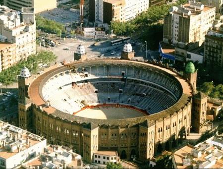 ¿Plaza de toros o viviendas? ¿Plaza de toros o viviendas?