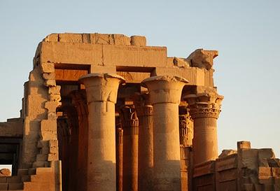 Un Paseo por la Cultura del Nilo. Parte 1: Junto al Aleph de Jorge L. Borges Un Paseo por la Cultura del Nilo. Parte 1: Junto al Aleph de Jorge L. Borges