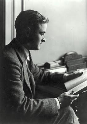 Un triunfo de mujer, una ambición de cine y una novela inacabada. Un triunfo de mujer, una ambición de cine y una novela inacabada.