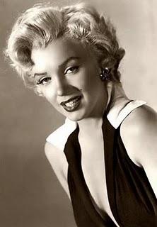 Marilyn Monroe, versión poesía Marilyn Monroe, versión poesía