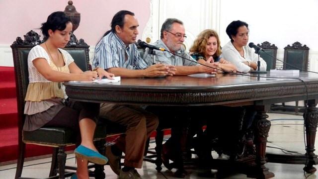 Presentan en la Universidad de las Artes el libro Claves de Armonía Presentan en la Universidad de las Artes el libro Claves de Armonía