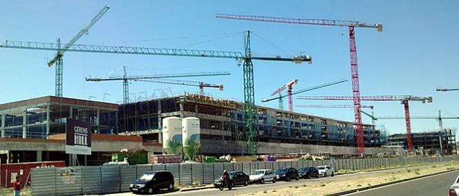 ¿Quién los tiene más grandes? (los hospitales) ¿Quién los tiene más grandes? (los hospitales)