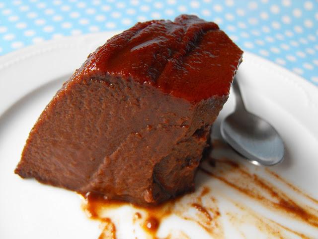 Flan de chocolate a la taza Flan de chocolate a la taza